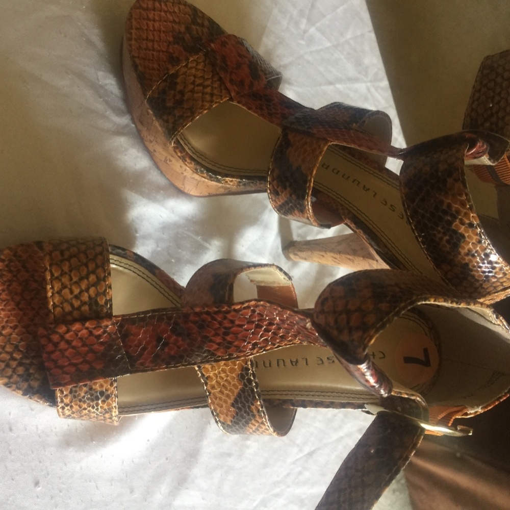 Shoes - Picture 2 of 3
